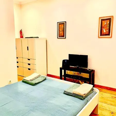 Cozy In Stª Catarina Lisbona