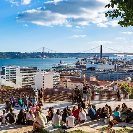 Διαμέρισμα Cozy In Santa Catarina Lisboa